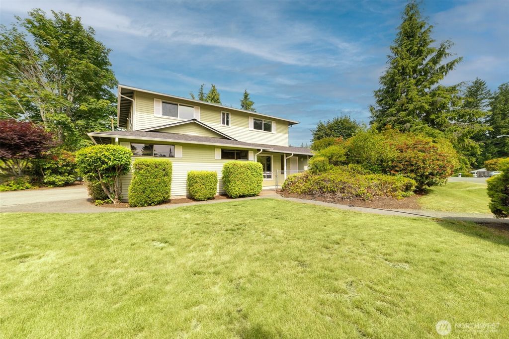 Photo of 14646 SE 181ST Street, Renton, WA 98058 (MLS # 2393873)