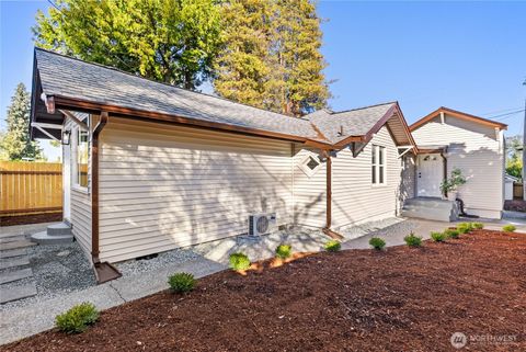 Photo of 7310 SW 35th Avenue, Seattle, WA 98126 (MLS # 2444078)