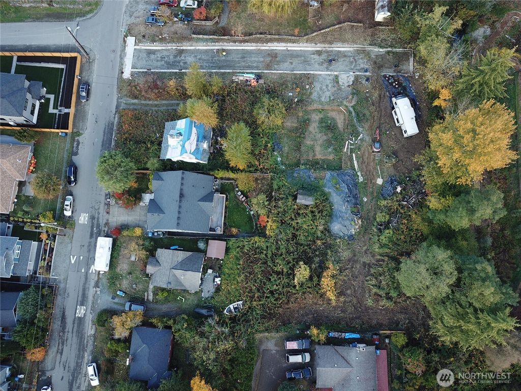 Photo of 916 Cedar Street, Kent, WA 98030 (MLS # 2448957)