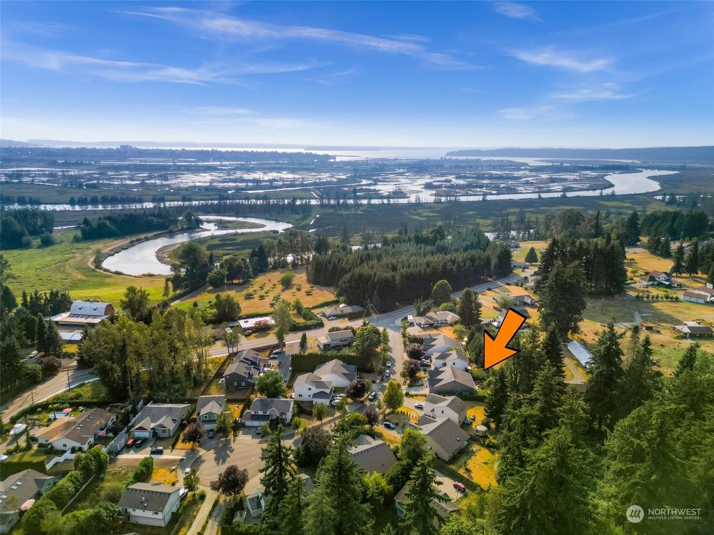 Photo of 6617 29th Place NE, Marysville, WA 98270 (MLS # 2153475)
