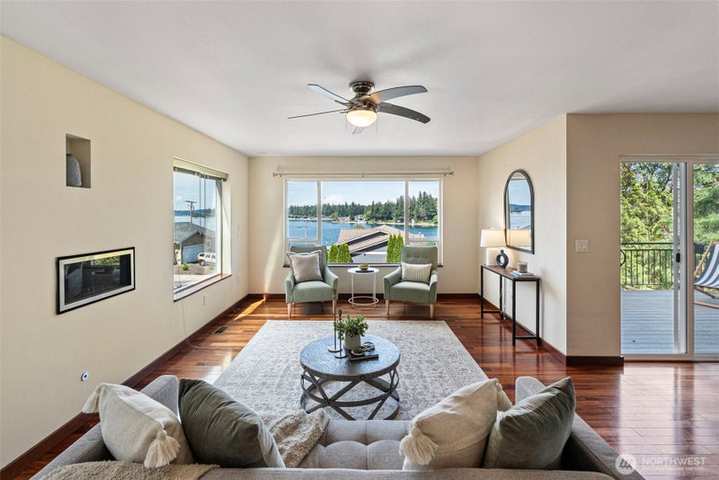1709 Shorewood Drive