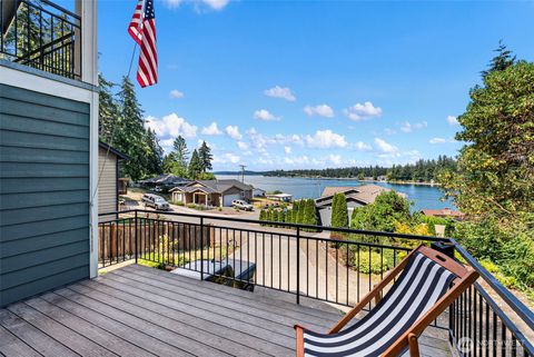 Photo of 1709 Shorewood Drive, Bremerton, WA 98312 (MLS # 2545311)