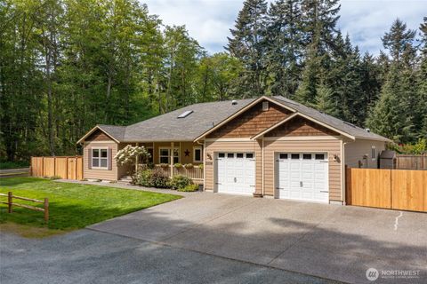 Photo of 2106 Parker Road NE, Coupeville, WA 98239 (MLS # 2516583)
