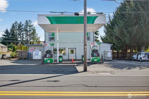 Photo of 1221 Rose Valley Road, Kelso, WA 98626 (MLS # 1864485)