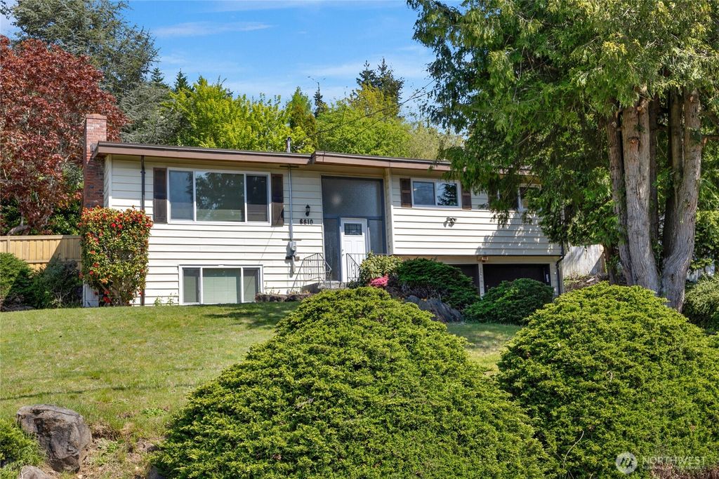 Photo of 6610 S 127th Place, Seattle, WA 98178 (MLS # 2353422)
