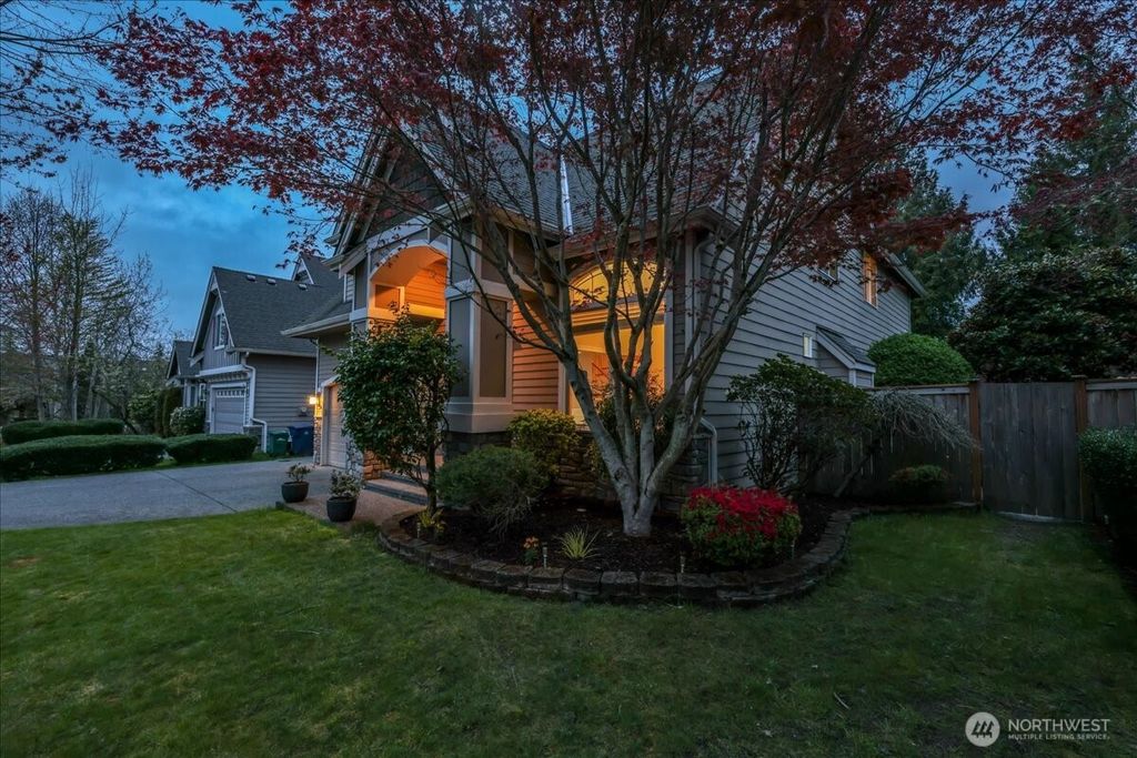 Photo of 11526 160th Court NE, Redmond, WA 98052 (MLS # 2513766)