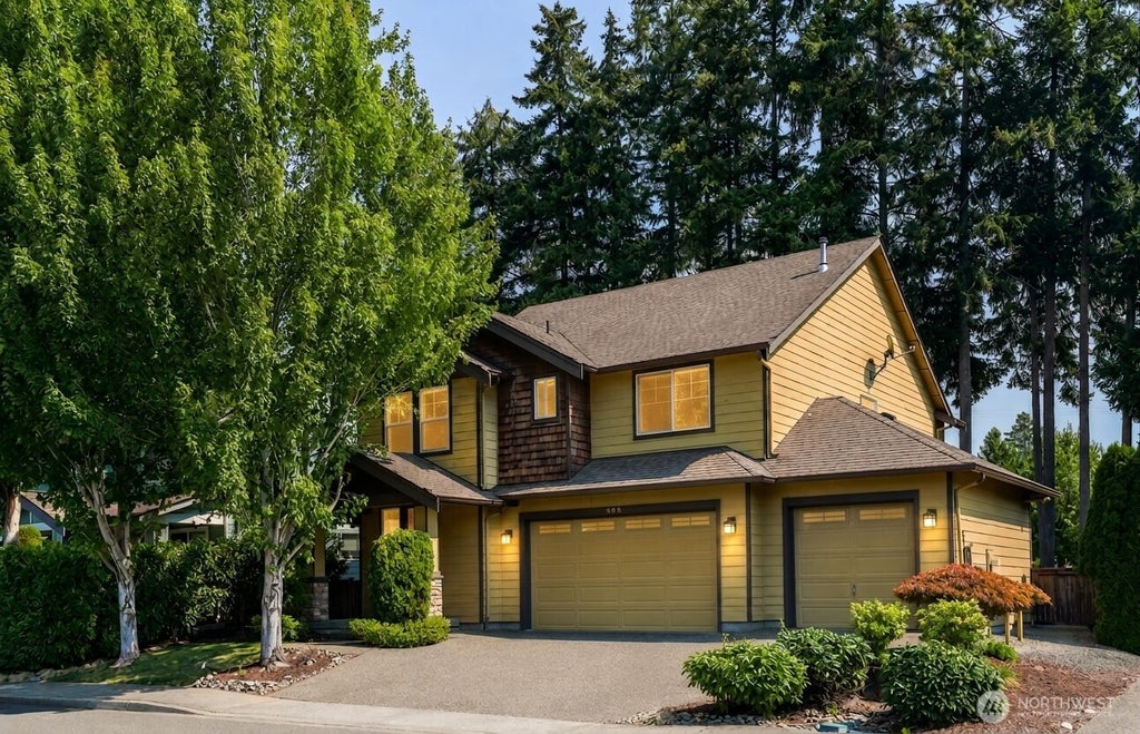 Photo of 208 Ilwaco Place SE, Renton, WA 98059 (MLS # 2574679)