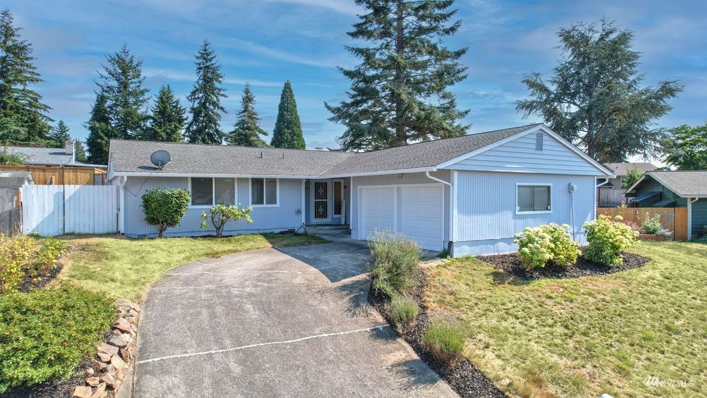 Photo of 16624 126th Place SE, Renton, WA 98058 (MLS # 1991906)