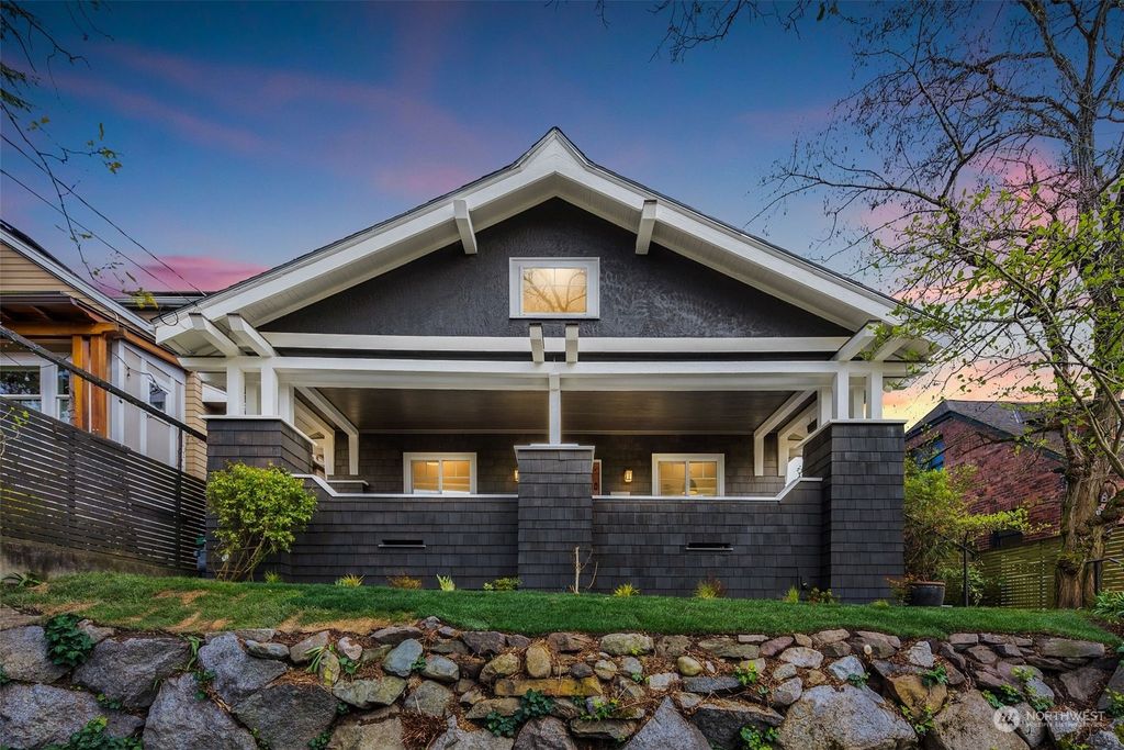 Photo of 5750 29th Avenue NE, Seattle, WA 98105 (MLS # 2215466)