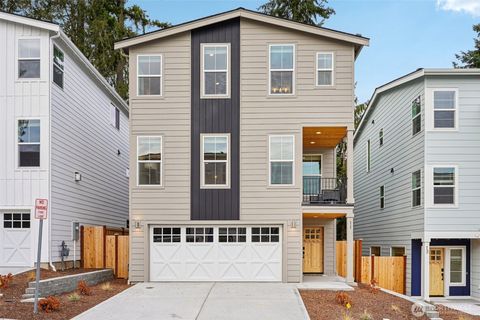 Photo of 11 160th Place SE, Bothell, WA 98012 (MLS # 2445135)