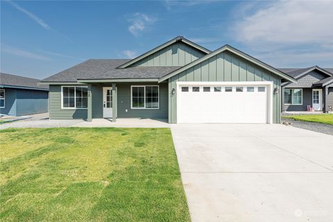 Photo of 238 Parkside Place, Ephrata, WA 98823 (MLS # 2234517)