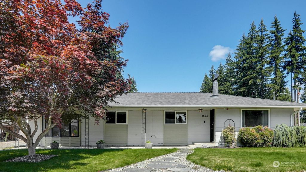 Photo of 4623 109th Place NE, Marysville, WA 98271 (MLS # 2278796)
