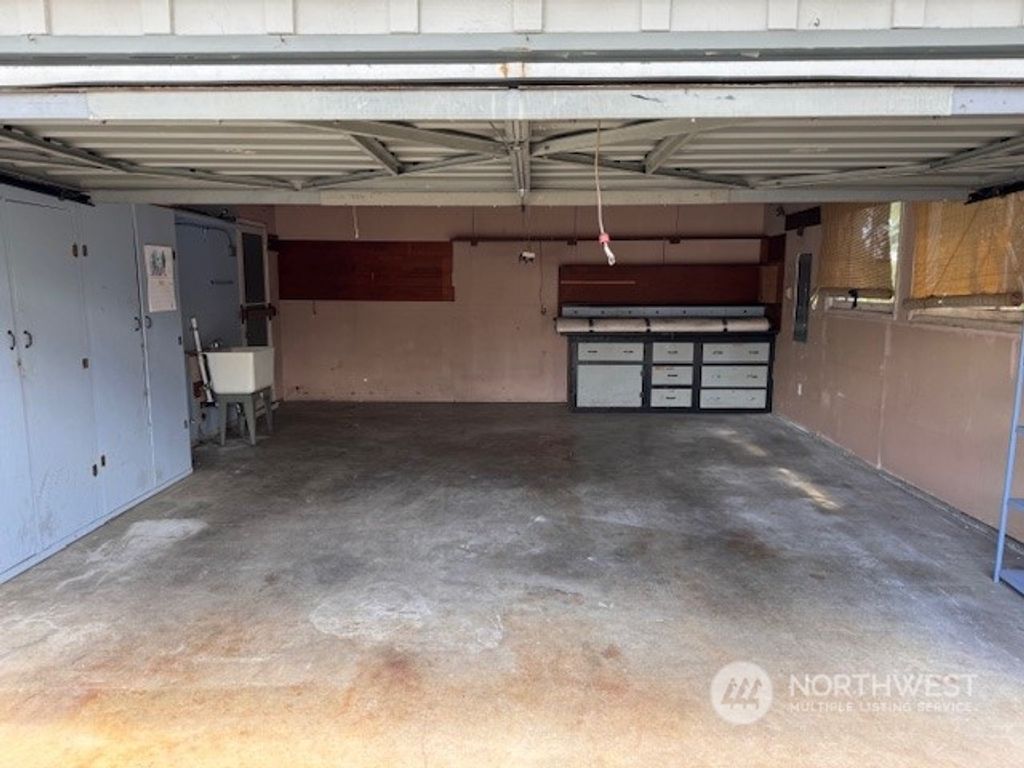 listing image 9360757976675105717