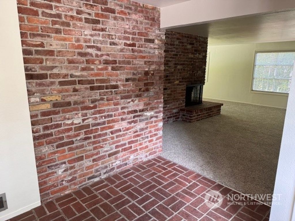 listing image 9366929089415541532