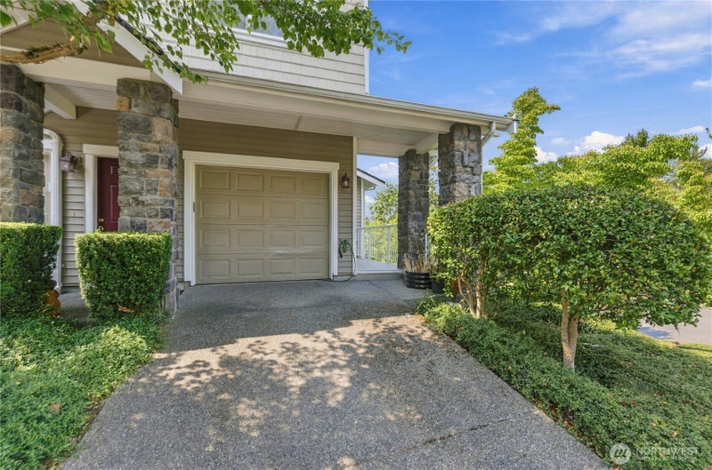 1601 NE Katsura Street 101