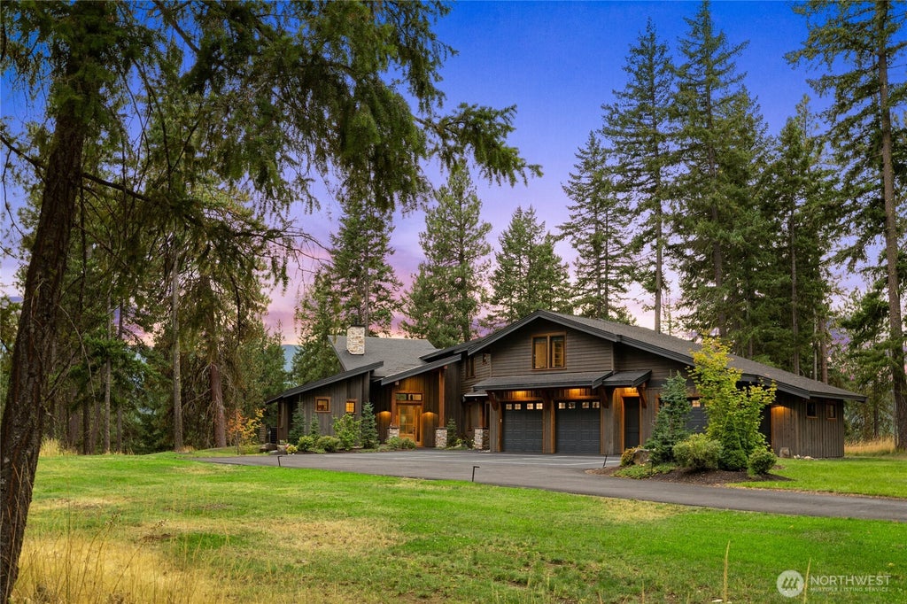 Photo of 891 Kokanee Loop, Cle Elum, WA 98922 (MLS # 2577564)