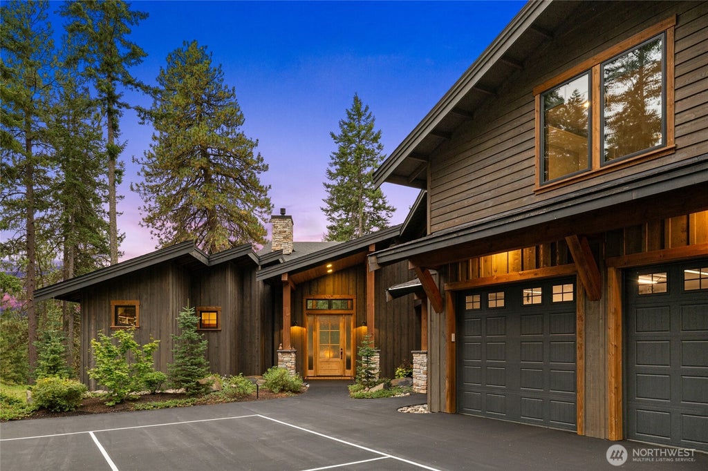 Photo of 891 Kokanee Loop, Cle Elum, WA 98922 (MLS # 2577564)