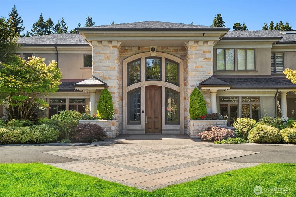 Photo of 22430 Dogwood Lane, Woodway, WA 98020 (MLS # 2485463)