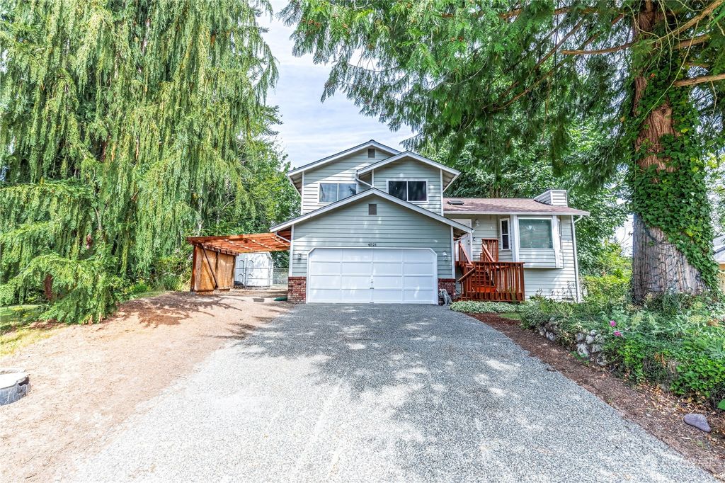 Photo of 4521 131st Street SE, Everett, WA 98208 (MLS # 2076422)