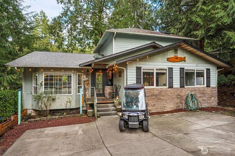 Photo of 1030 E Saint Andrews Street, Shelton, WA 98584 (MLS # 2478199)