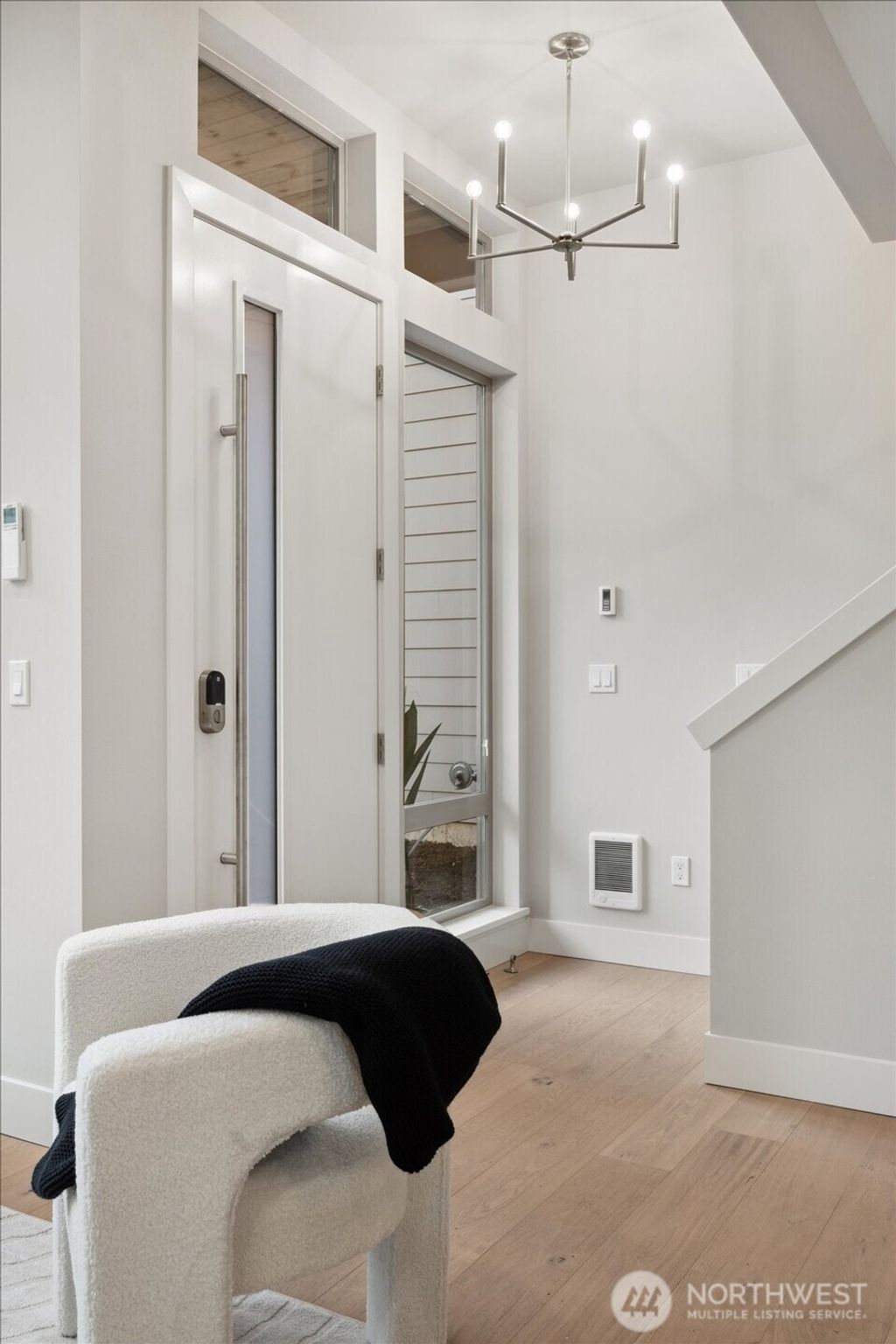 Photo of 12859 NE 104th Street, Kirkland, WA 98033 (MLS # 2364528)