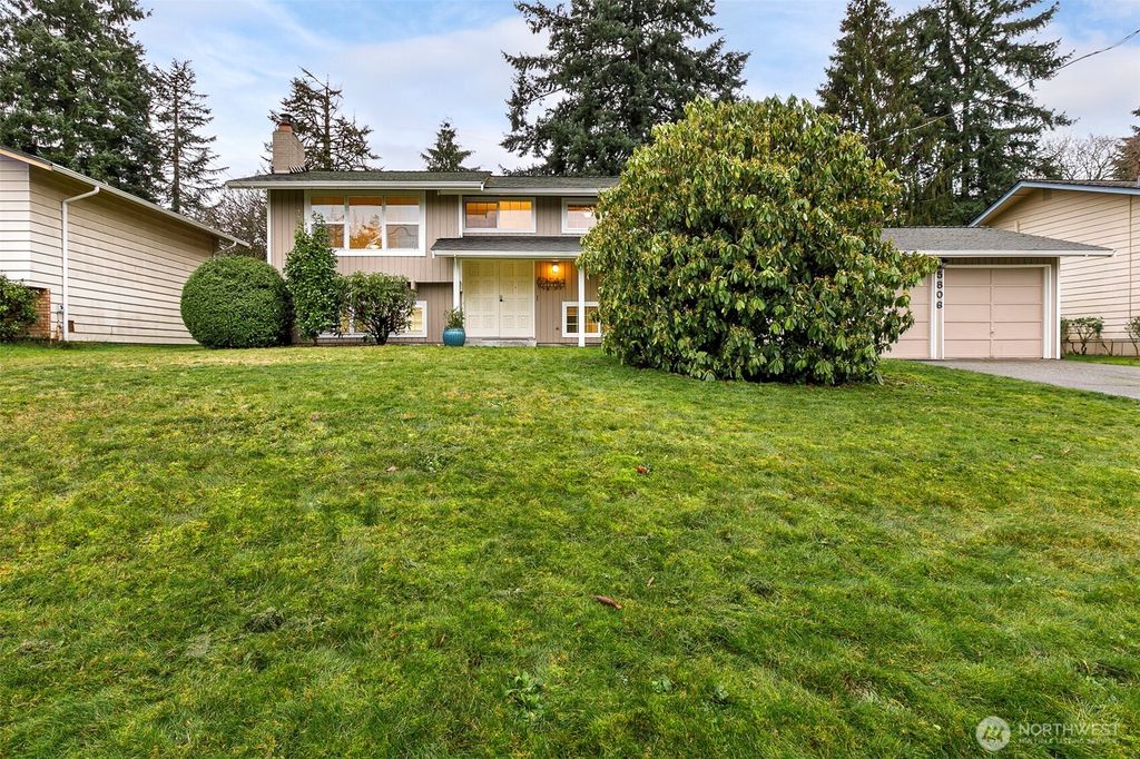 Photo of 5806 96th Drive SE, Snohomish, WA 98290 (MLS # 2460144)