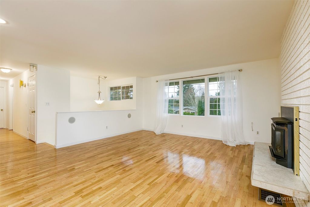 Photo of 5806 96th Drive SE, Snohomish, WA 98290 (MLS # 2460144)