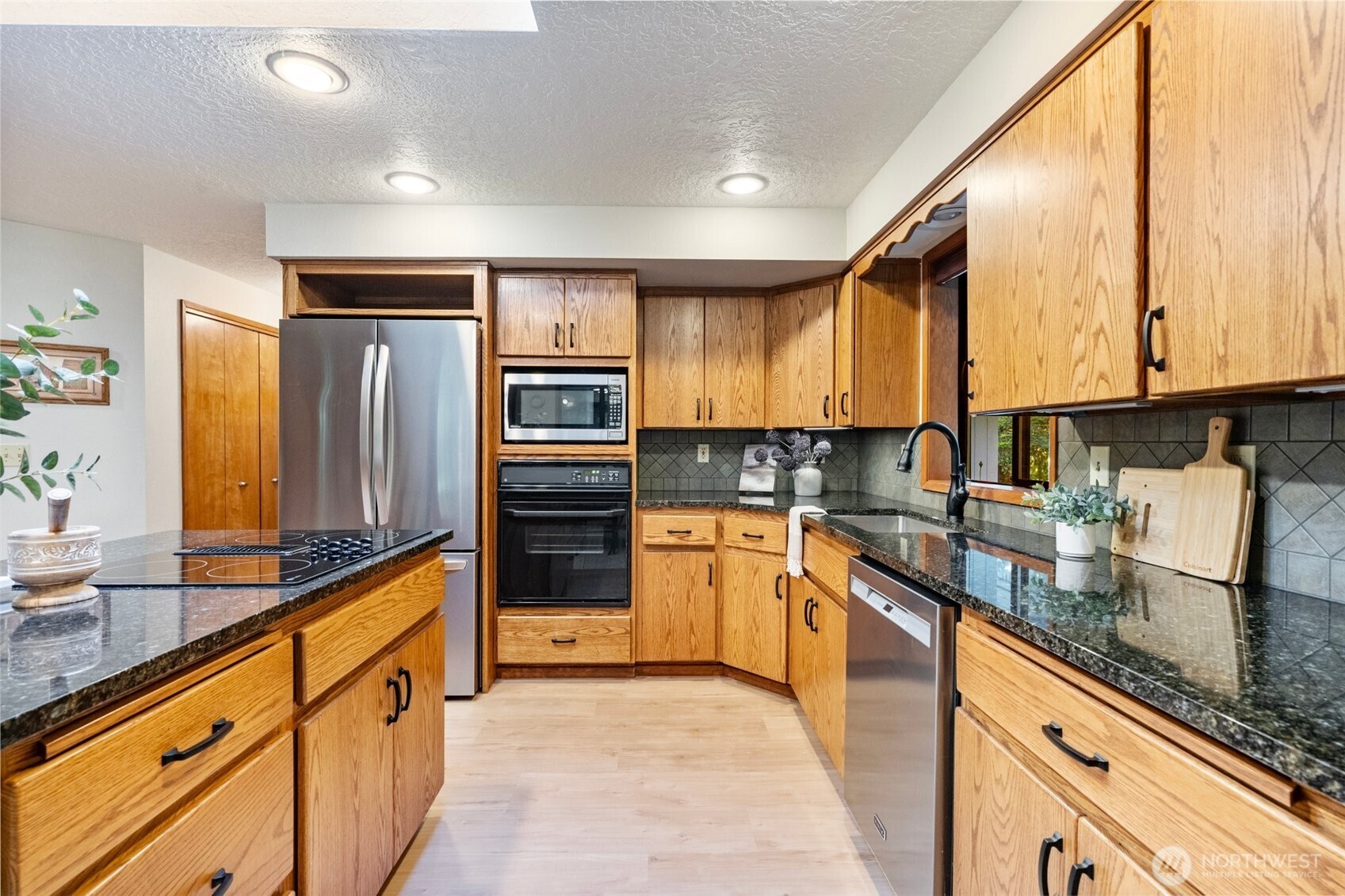 616 Coal Creek