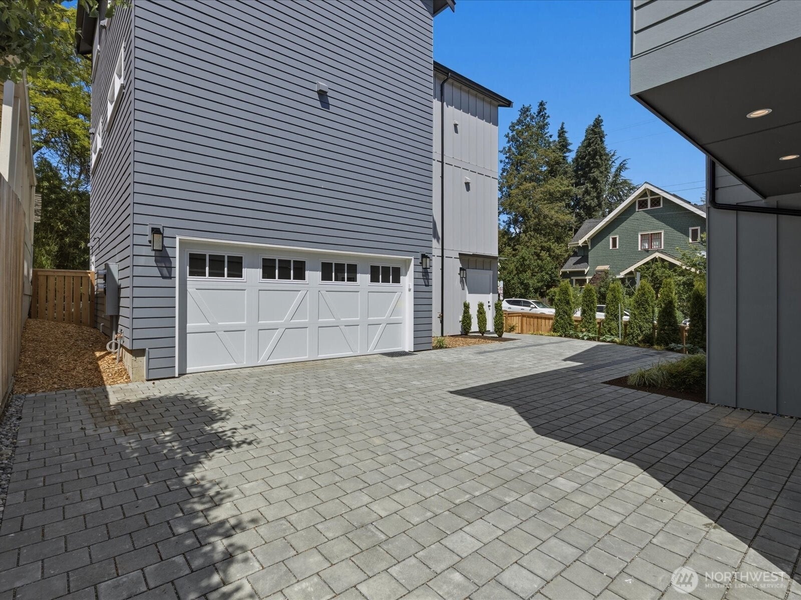 1970 25th Avenue E
