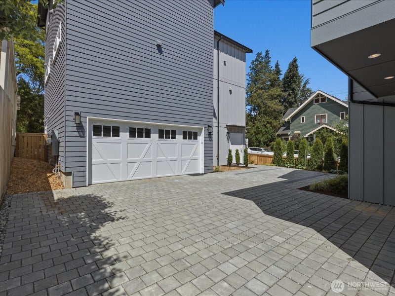 1970 25th Avenue E