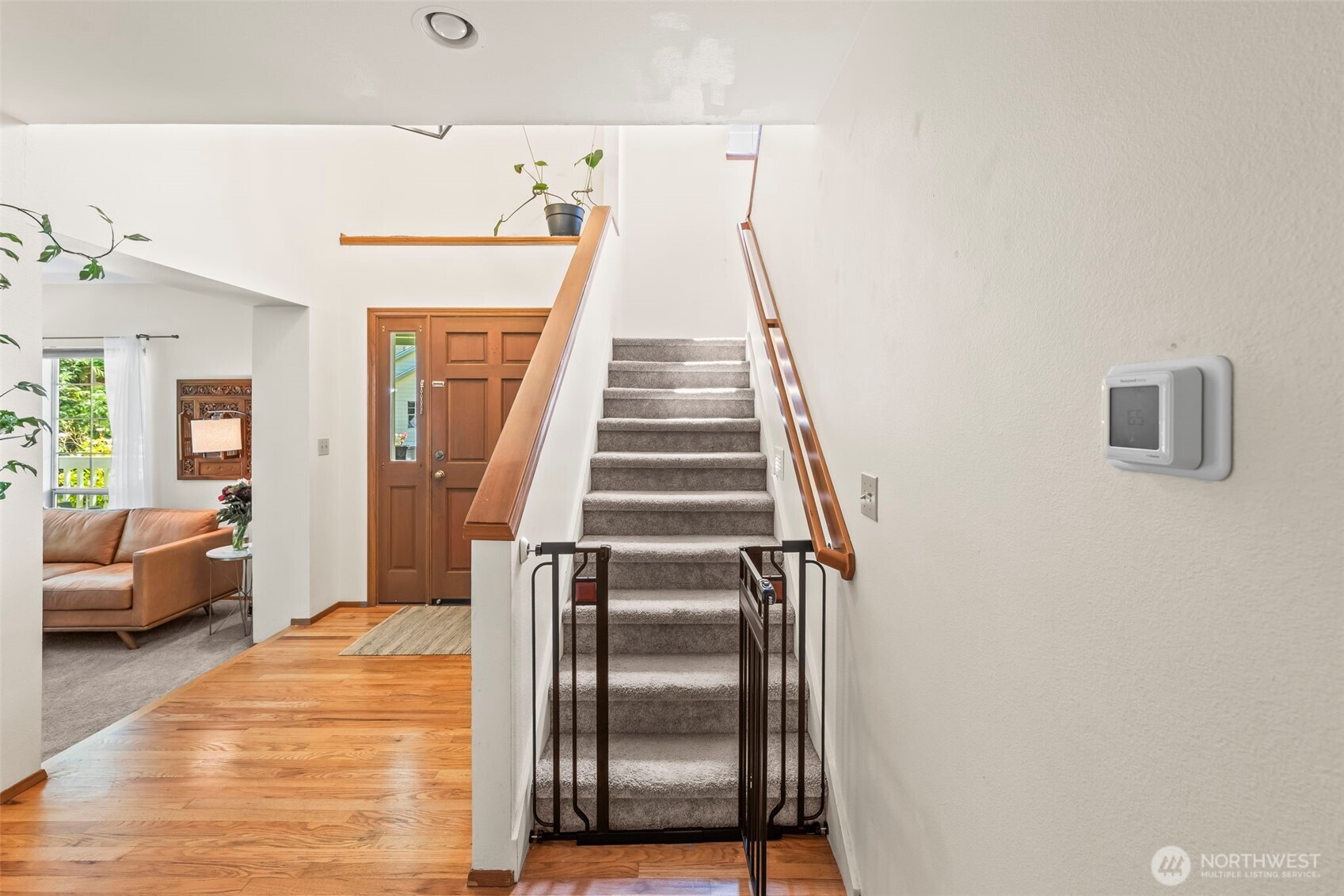 1184 NW Gooseberry Court