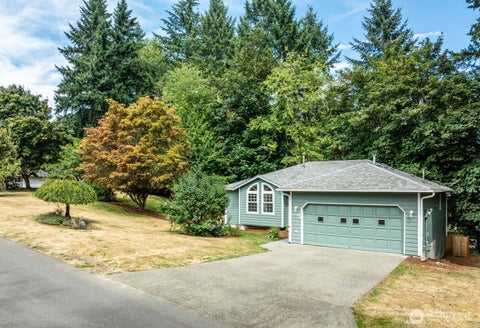 Photo of 2343 Steamboat Loop E, Port Orchard, WA 98366 (MLS # 2562912)