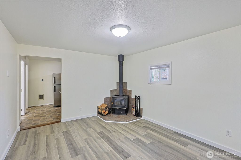 Photo of 6412 Patton Avenue SW, Lakewood, WA 98499 (MLS # 2459468)