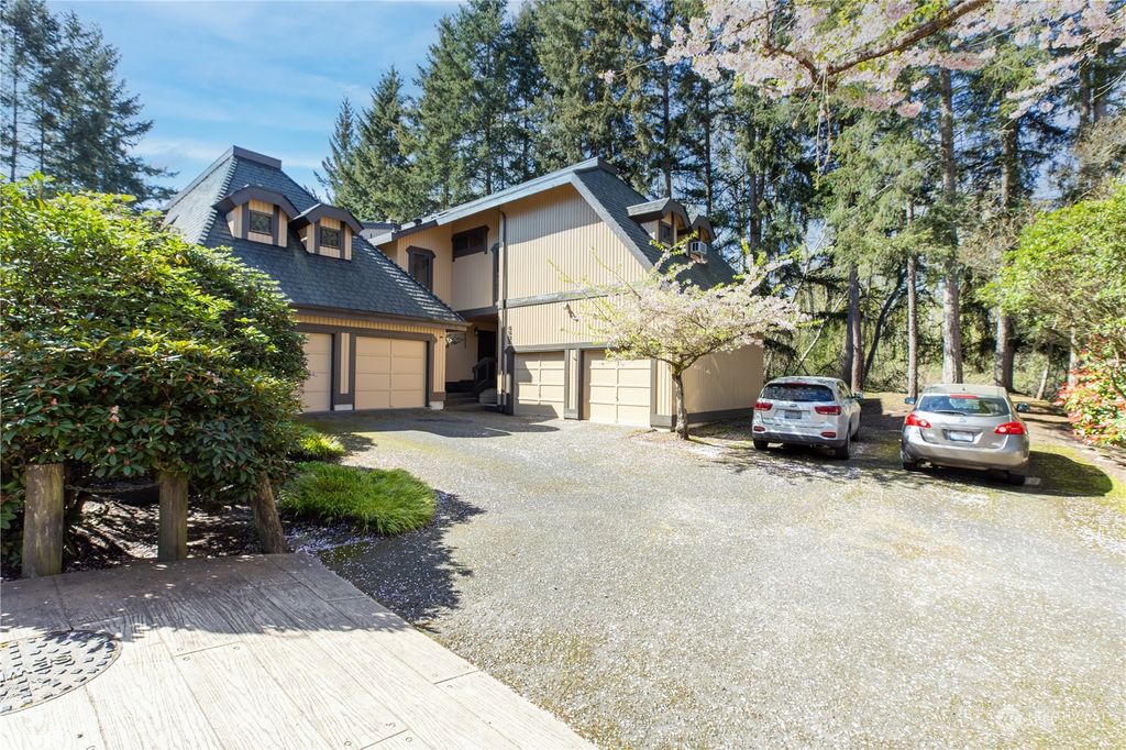 Photo of 4523 170th Place NE, Redmond, WA 98052 (MLS # 2216399)