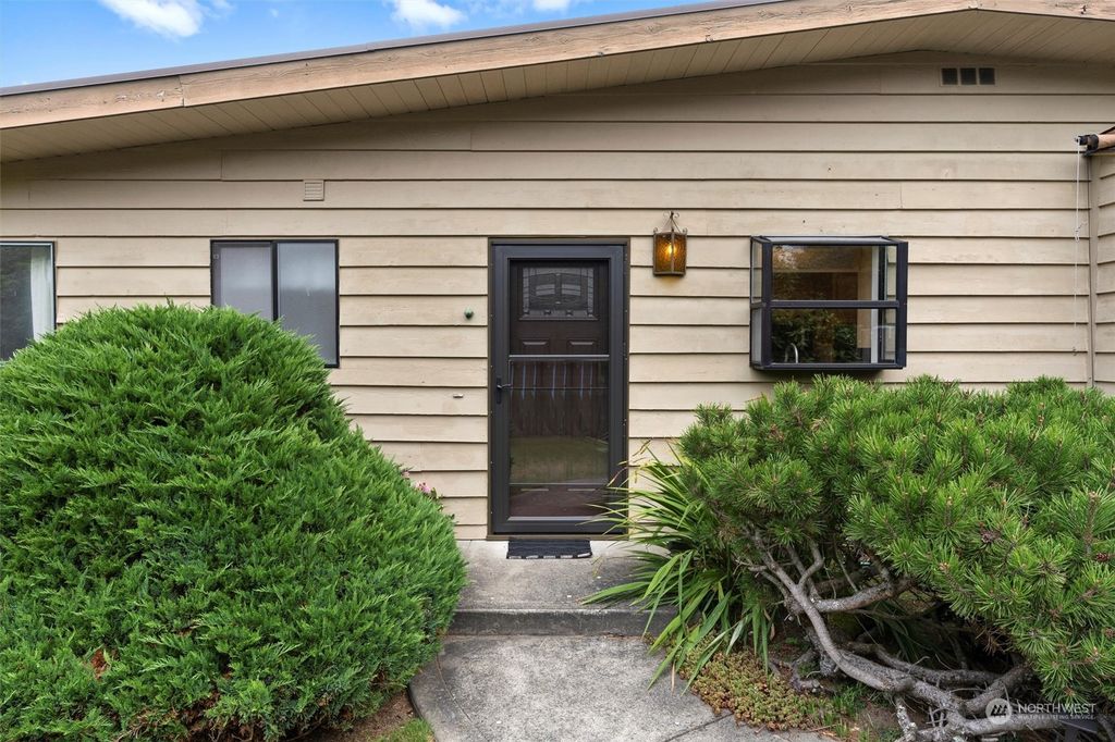 Photo of 8511 228th Street SW, Edmonds, WA 98026 (MLS # 2286049)