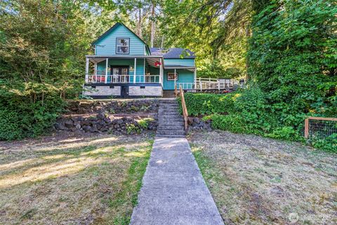 Photo of 505 NE Jefferson Ave, Chehalis, WA 98532 (MLS # 2403528)
