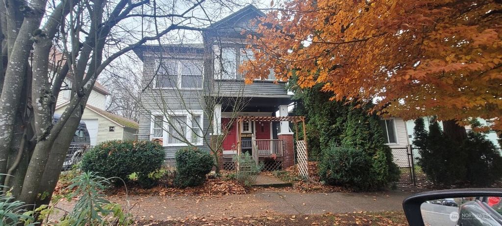 Photo of 722 20th Avenue #UPPER, Seattle, WA 98122 (MLS # 2465349)