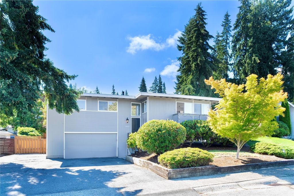 Photo of 14029 NE 73rd Street, Redmond, WA 98052 (MLS # 2286363)