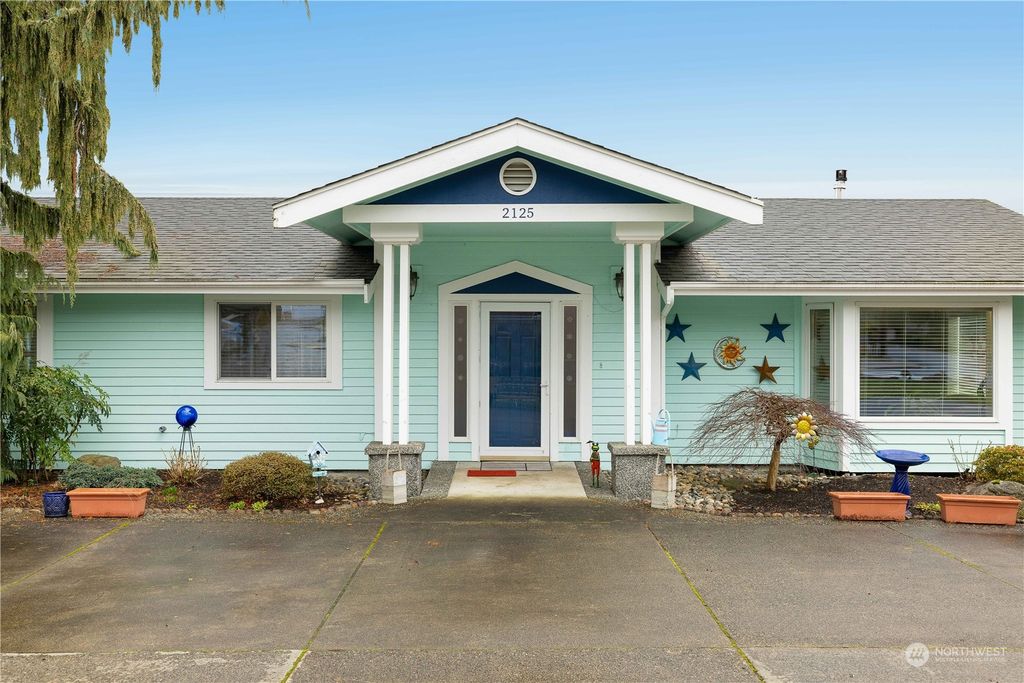 Photo of 2125 Park Avenue, Snohomish, WA 98290 (MLS # 2035112)