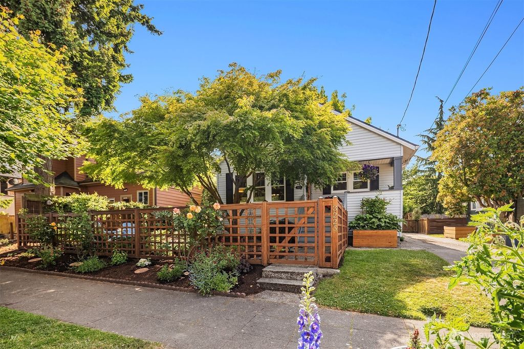 Photo of 3225 Walnut Avenue SW, Seattle, WA 98116 (MLS # 2390851)