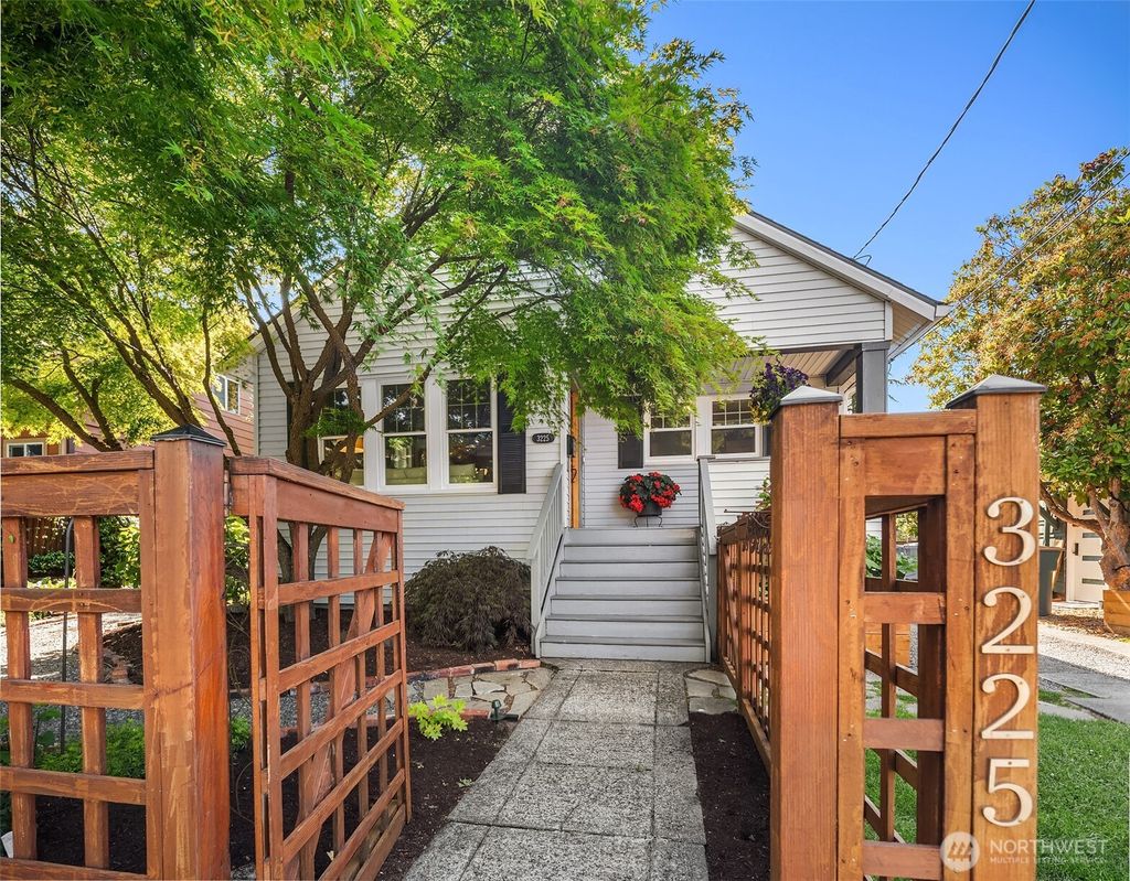 Photo of 3225 Walnut Avenue SW, Seattle, WA 98116 (MLS # 2390851)