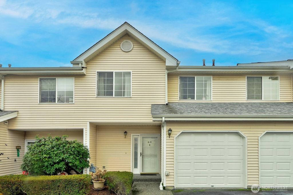 Photo of 3113 156th Street SW #D3, Lynnwood, WA 98087 (MLS # 2338189)