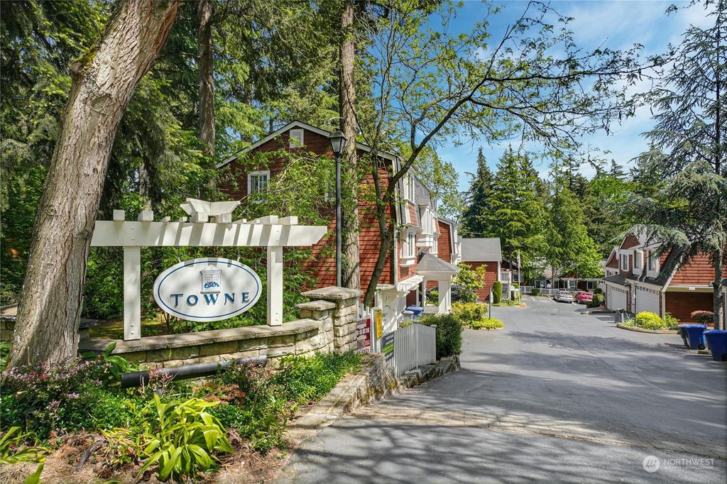 Photo of 3018 128th Avenue SE #17, Bellevue, WA 98005 (MLS # 2237160)