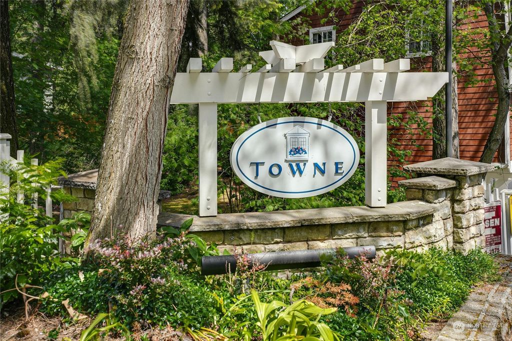 Photo of 3018 128th Avenue SE #17, Bellevue, WA 98005 (MLS # 2237160)