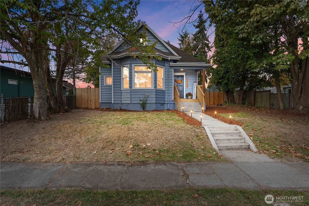 Photo of 1120 S Prospect Street, Tacoma, WA 98405 (MLS # 2446261)