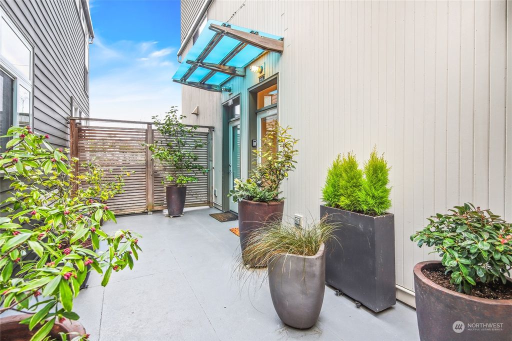 Photo of 4115 SW Edmunds Street, Seattle, WA 98116 (MLS # 2331230)