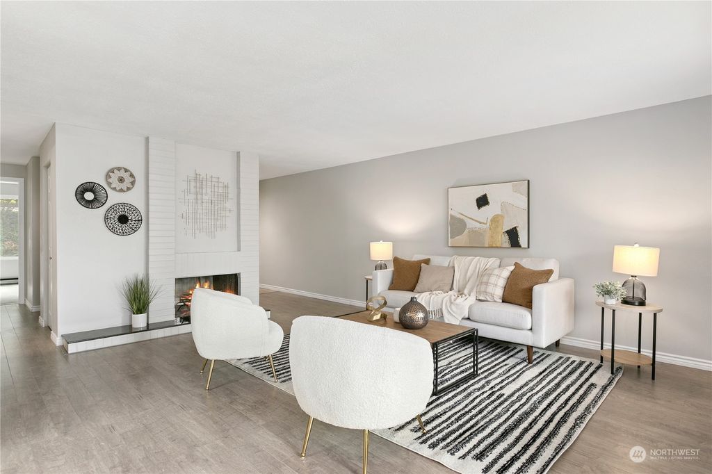 Photo of 3224 80th Avenue SE #2, Mercer Island, WA 98040 (MLS # 1996103)