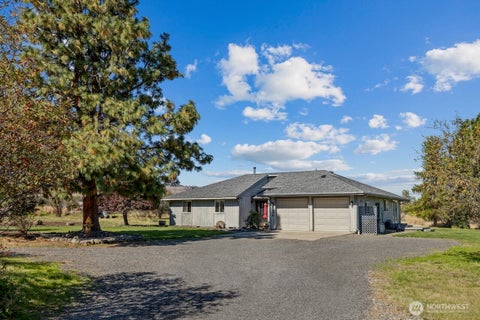 Photo of 5871 Cove Road, Ellensburg, WA 98926 (MLS # 2585381)
