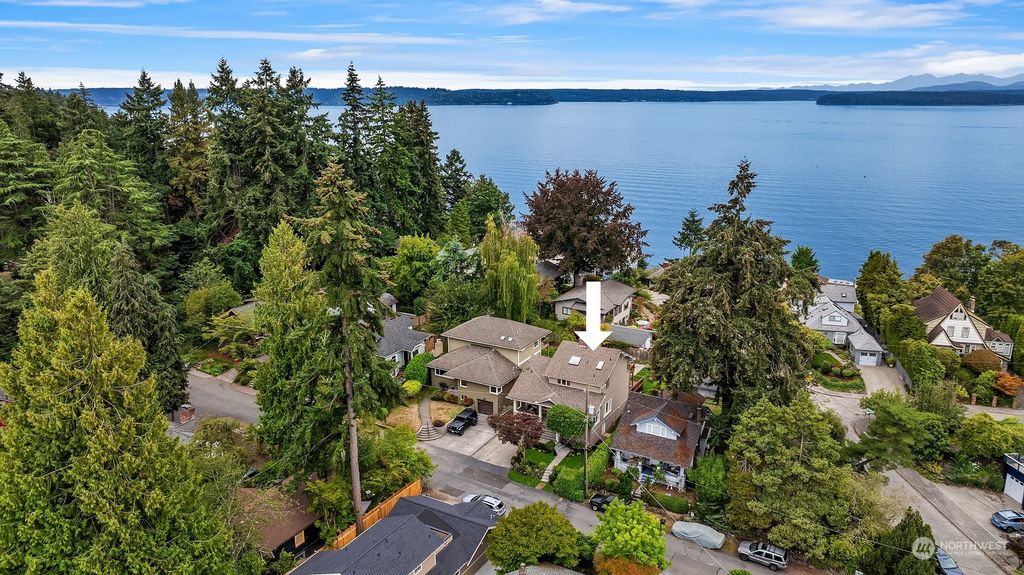 Photo of 7313 Wright Avenue SW, Seattle, WA 98136 (MLS # 2285113)