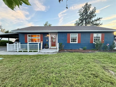 Photo of 1111 Cottonwood Drive, Richland, WA 99354 (MLS # 2599785)